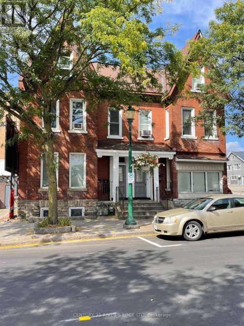 240-246 King St W, Brockville, ON, K6V3R9 | Card Image