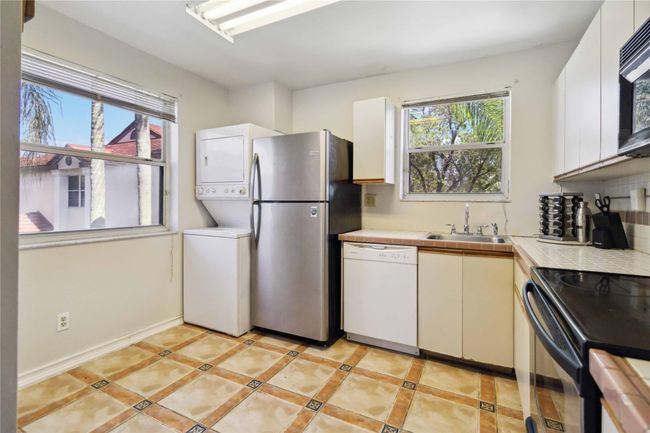 APT-203 - 1250 Sw 113 Th Ter, Condo with 2 bedrooms, 2 bathrooms and null parking in Pembroke Pines FL | Image 13