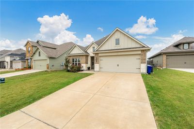 10624 Langham Drive, House other with 4 bedrooms, 3 bathrooms and 2 parking in Waco TX | Image 2