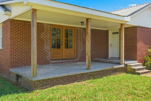1211 Woodmont Dr, Tuscumbia, AL, 35674-4207 | Card Image