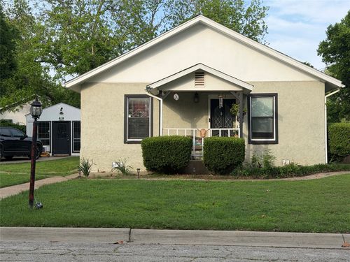 511 N Wood St, Cleburne, TX, 76033-5841 | Card Image