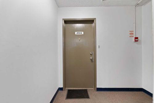 204-4328 4 St Nw, Calgary, AB, T2K1A2 | Card Image