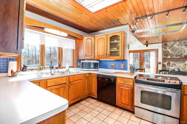 Amazing views from the kitchen window! | Image 14