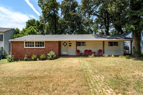 275 Plainview Cir, North Little Rock, AR, 72116-8913 | Card Image