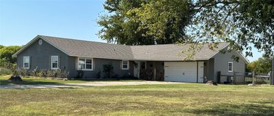 75023 S 300 Road, House other with 4 bedrooms, 2 bathrooms and null parking in Wagoner OK | Image 1