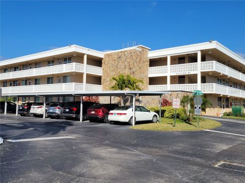 122-4915 Bay St Ne, SAINT PETERSBURG, FL, 33703-4064 | Card Image