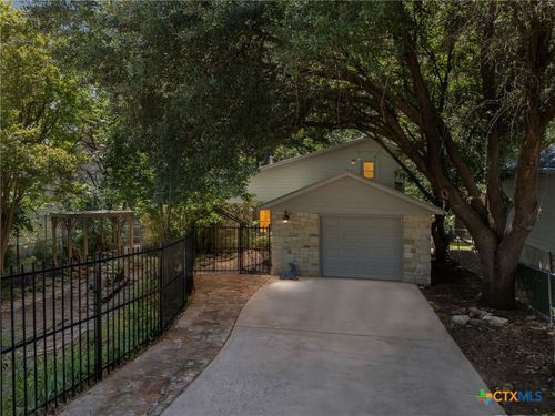 1648 Ponderosa Drive, New Braunfels, TX, 78132 | Card Image
