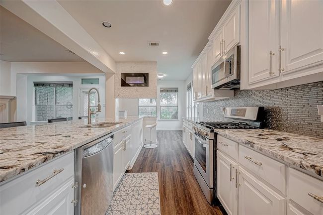 18415 Pin Oak Bend Dr, House other with 3 bedrooms, 3 bathrooms and 2 parking in Cypress TX | Image 10
