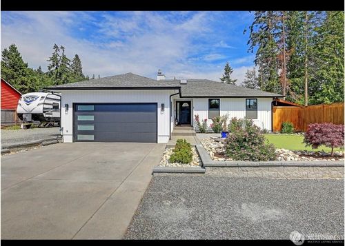 749 Commodore Ln, Camano Island, WA, 98282-7586 | Card Image