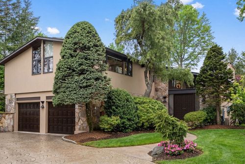 133 Oak Hill St, Newton, MA, 02459-3455 | Card Image