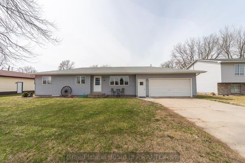 2418 N Custer Ave, Grand Island, NE, 68803-2033 | Card Image