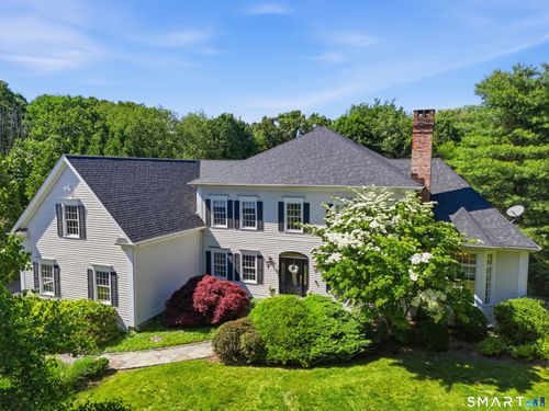 30 Carriage Dr, Easton, CT, 06612-1020 | Card Image