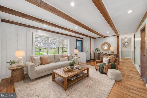 74 Sunset Dr, NEW HOPE, PA, 18938-1032 | Card Image