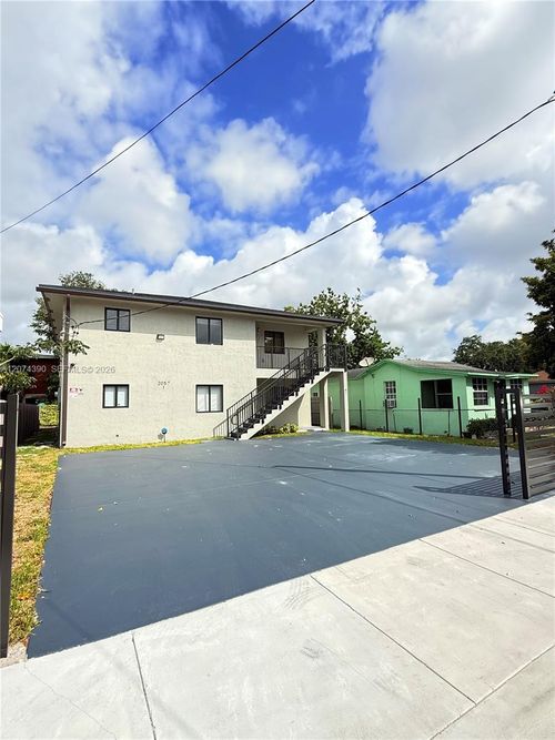 2-2057 Washington Avenue, Opa-Locka, FL, 33054 | Card Image