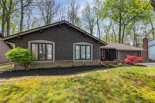 29 Hidden Wood Dr, Greece, NY, 14616-1624 | Card Image