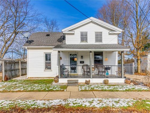 3889 Bradley St, Mogadore, OH, 44260-1422 | Card Image