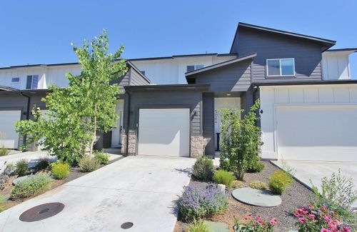 5044 E Woodward Ln, Nampa, ID, 83687-1101 | Card Image