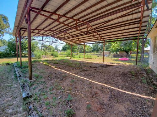 1011 N Rangeline St, Tecumseh, OK, 74873-1407 | Card Image