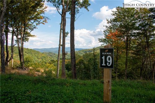 19 Rock Haven Trail, Banner Elk, NC, 28604 | Card Image