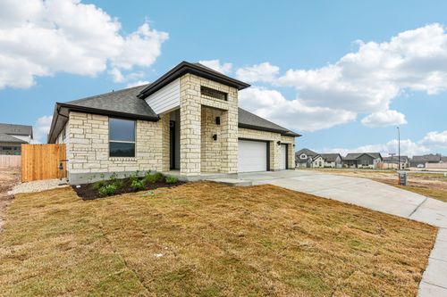 581 Treadwell Ln, Kyle, TX, 78640-3315 | Card Image