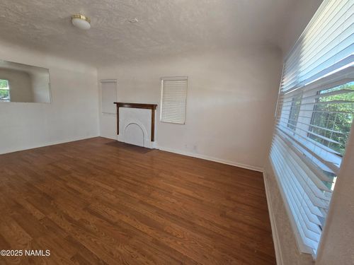 515 W Maple Street, Winslow, AZ, 86047 | Card Image