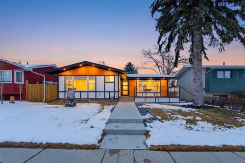 10327 Wapiti Dr Se, Calgary, AB, T2J1J3 | Card Image
