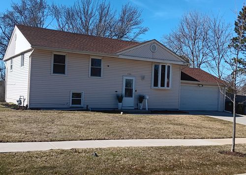 400 Country Ln, Streamwood, IL, 60107-1637 | Card Image