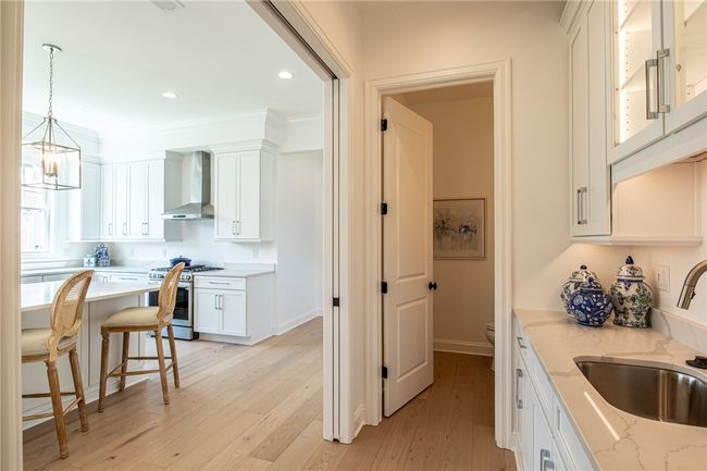 39 2 Nd St, House other with 4 bedrooms, 5 bathrooms and 3 parking in Oakmont PA | Image 18