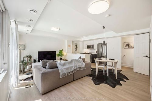 107-1 Ruttan St, Toronto, ON, M6P0A1 | Card Image