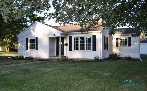 761 Woodring Ave, Paulding, OH, 45879-1060 | Card Image
