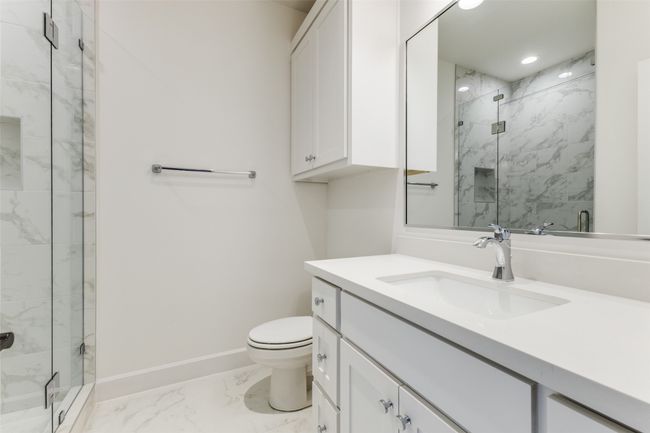 Ensuite bath | Image 27