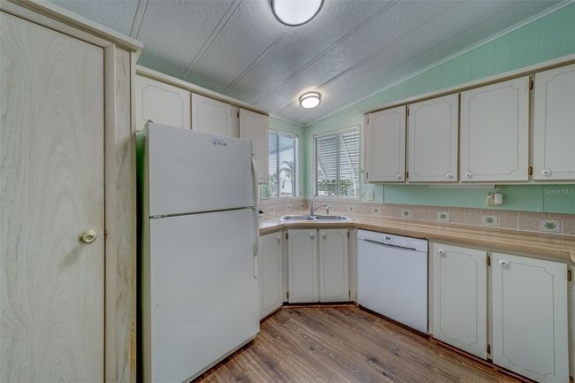 148 Gull Aire Blvd, House other with 2 bedrooms, 2 bathrooms and null parking in OLDSMAR FL | Image 15