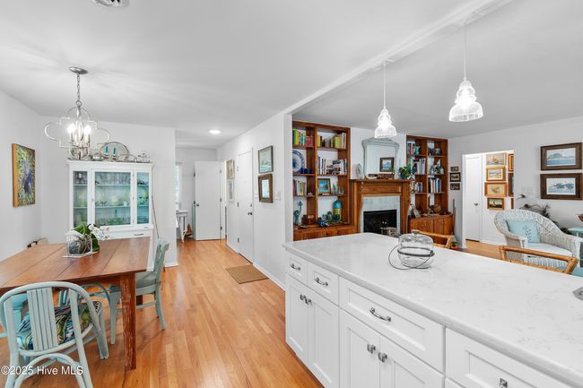 301 22 Nd Pl E, House other with 3 bedrooms, 3 bathrooms and 1 parking in Oak Island NC | Image 26