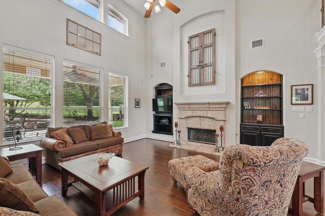 112 W Carruth Ln, House other with 4 bedrooms, 4 bathrooms and null parking in Double Oak TX | Image 14