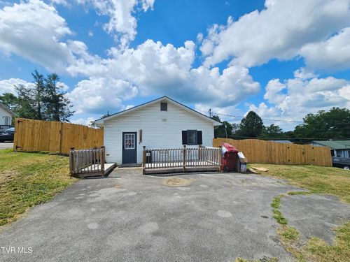 2225 Signal Drive, Johnson City, TN, 37604 | Card Image