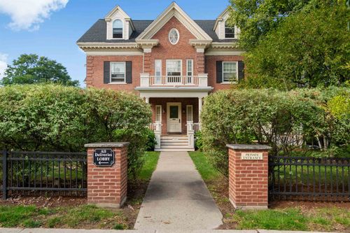 103-81 S Williams St, Burlington, VT, 05401-3469 | Card Image