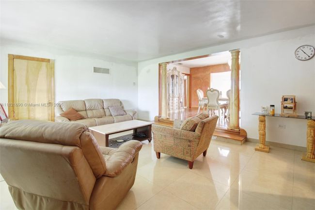 5959 Sw 16 Th Ter, House other with 3 bedrooms, 2 bathrooms and null parking in Miami FL | Image 8