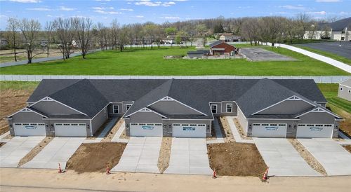 46-6832 Traditions St, Middletown, OH, 45044-8064 | Card Image