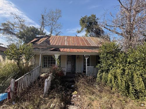 1012 N Troup St, Valdosta, GA, 31601 | Card Image