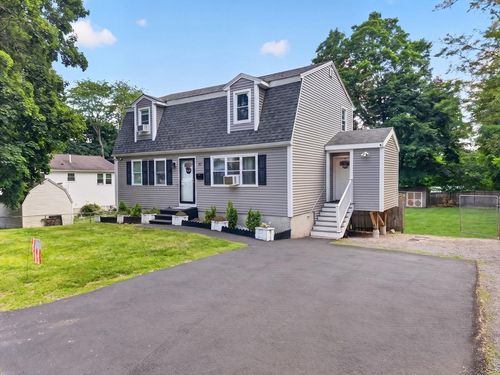 71 Whittier St, Haverhill, MA, 01830-6617 | Card Image