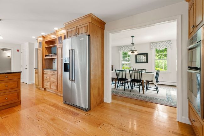 79 Medway St, House other with 4 bedrooms, 3 bathrooms and 6 parking in Norfolk MA | Image 7