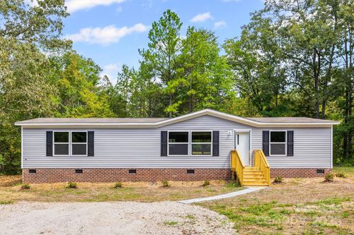 665 Burris Rd, Sharon, SC, 29742-9797 | Card Image