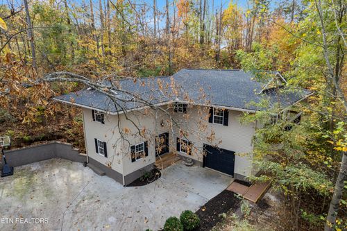 2637 Valley Home Rd, Morristown, TN, 37813-3661 | Card Image