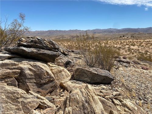 3025 Flamingo Ave, Joshua Tree, CA, 92252 | Card Image