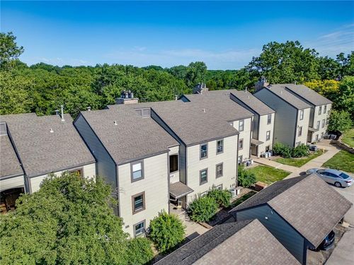1316 Westbrooke St, Lawrence, KS, 66049-4049 | Card Image