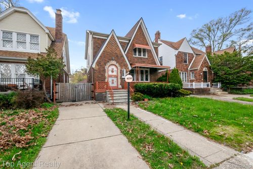 16565 Roselawn St, Detroit, MI, 48221-2959 | Card Image