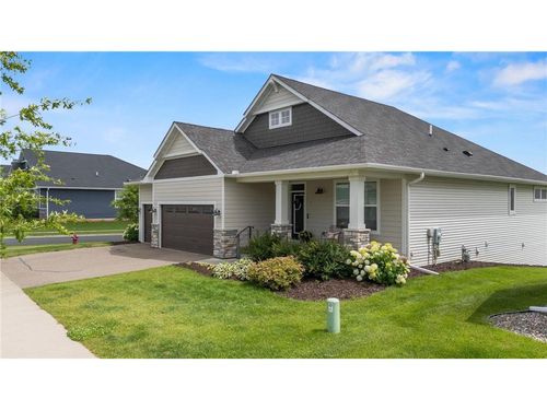 490 Elizabeth Way, HUDSON, WI, 54016-5705 | Card Image