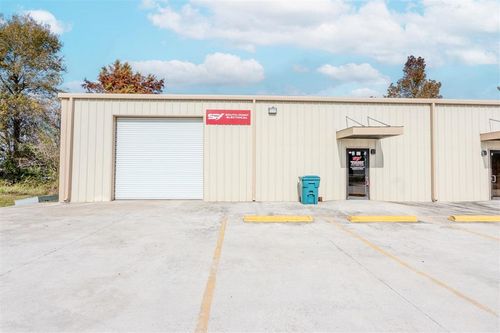 2412 Maplewood Dr, Sulphur, LA, 70663-6170 | Card Image