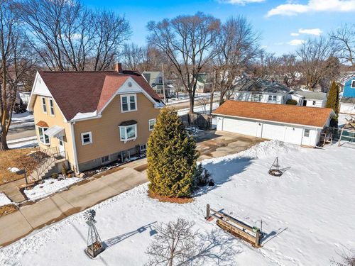 220 Dewey Street, BRILLION, WI, 54110 | Card Image