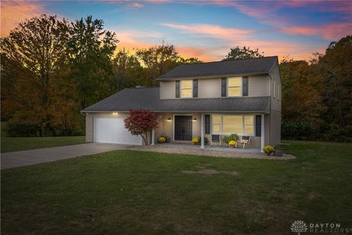 807 Linkhart Rd, Wilmington, OH, 45177-9758 | Card Image